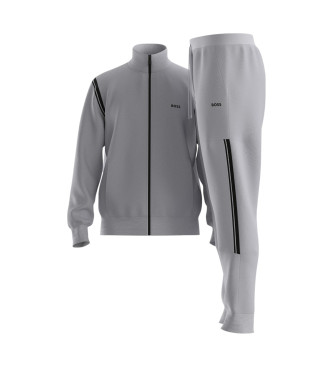 BOSS Chndal regular fit de algodn elstico con apliques a rayas gris  