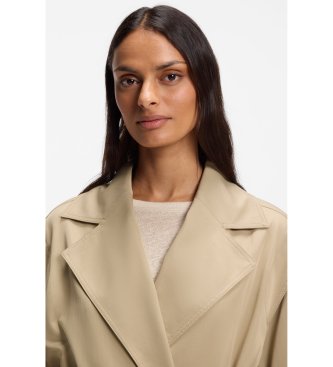 BOSS Kurzer Trenchcoat mit beigem Gürtel