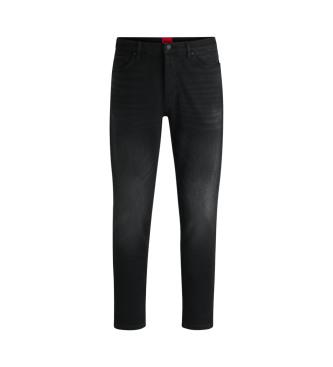 BOSS Jeans dalla vestibilit affusolata in denim stretch nero intenso