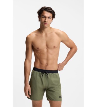 BOSS Short avec logo et passepoils contrast�s verts
