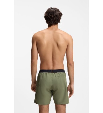 BOSS Short avec logo et passepoils contrast�s verts