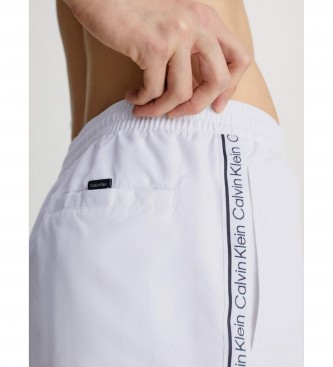 Calvin Klein Short de bain avec cordon de serrage - Logo Tape blanc