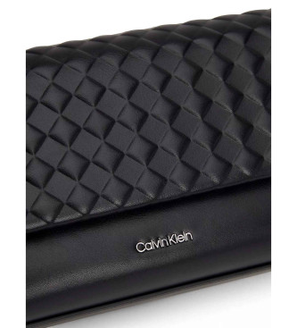 Calvin Klein Majhna oblazinjena torba za na ramo črna