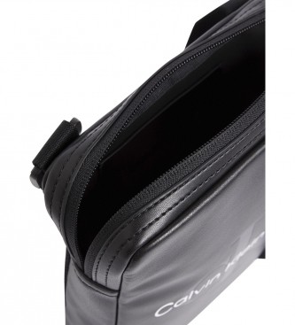Calvin Klein Jeans Sac  bandoulire en cuir Monogram Soft noir