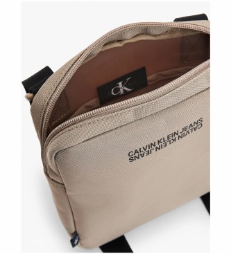 Calvin Klein Sport Essential Reporter sac à bandoulière beige -21x19x2,8cm
