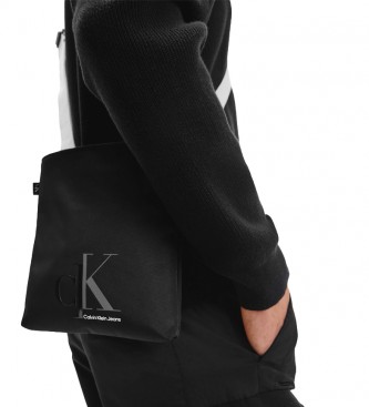 Calvin Klein Sac à bandoulière Sport Essentials noir -21x19x2,2cm