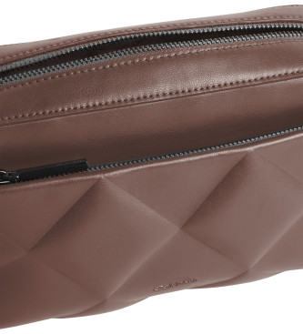 Calvin Klein Borsa a tracolla imbottita con patta marrone