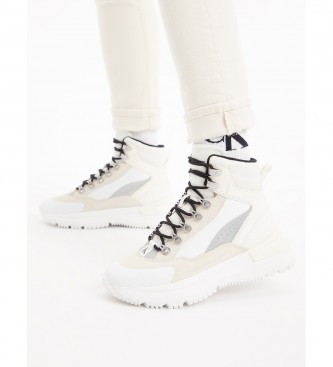 Calvin Klein Jeans Stivaletti alti in pelle con lacci alti Runner bianchi