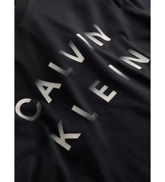 Calvin Klein Kortrmet T-shirt med sort logo