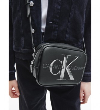 Calvin Klein Borsa a tracolla K60K608376 nera -13x18x7cm-
