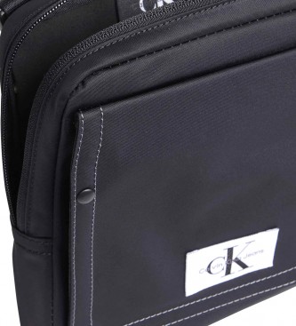 Calvin Klein Jeans Saco de mensageiro Sport Essentials Reporter18 preto