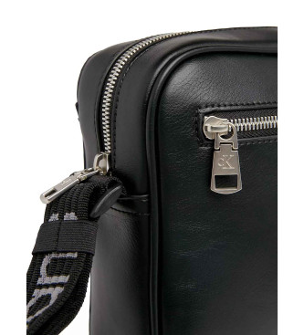 Calvin Klein Jeans Ultralekka torba na ramię czarna