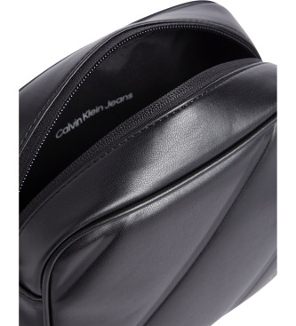 Calvin Klein Jeans Pikowana torba Camerabag18 czarna