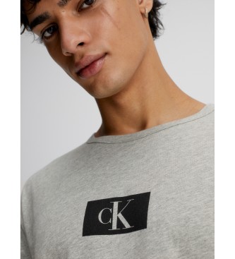 Calvin Klein T-shirt de algodo orgnico Ck96 cinzento