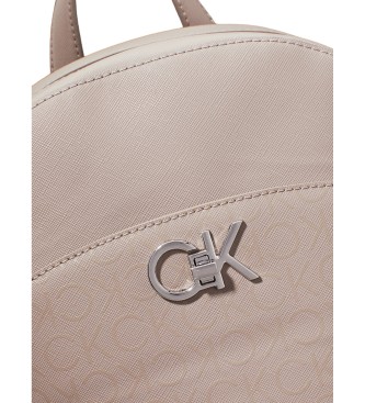 Calvin Klein Mochila redonda con logo beige