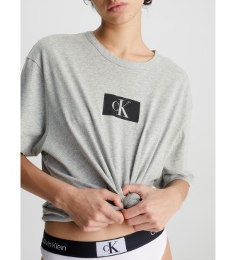 Calvin Klein Crew Ck96 graues T-shirt - Esdemarca Geschäft für Schuhe, Mode  und Accessoires - Markenschuhe und Markenturnschuhe