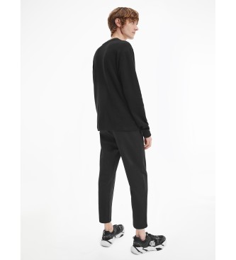 Calvin Klein Jeans T-shirt slim a maniche lunghe nera Insignia