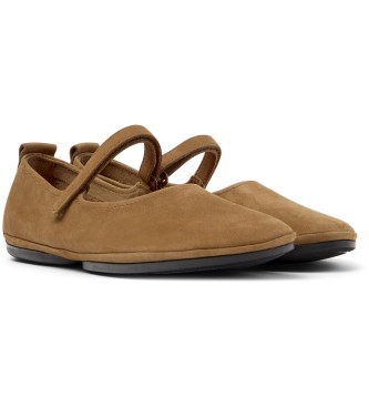 Camper Right Nina brown leather ballet pumps