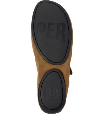 Camper Right Nina brown leather ballet pumps