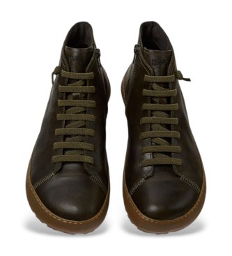Camper Bruna-gröna skinnbooties från Peu Serra
