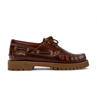 Camper Chaussures de bateau en cuir marron 15233