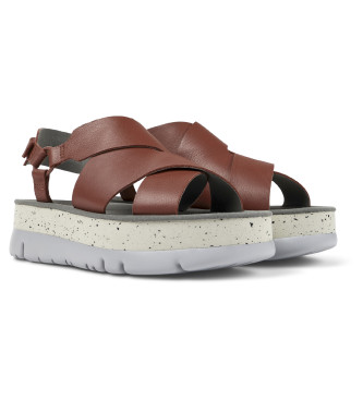 Camper Oruga Up burgundy leather sandals