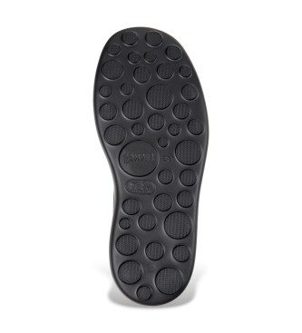 Camper Couro Sand�lias Pelotas Flota Up preto