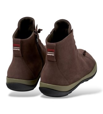 Camper Baskets en cuir Peu Pista GM marron