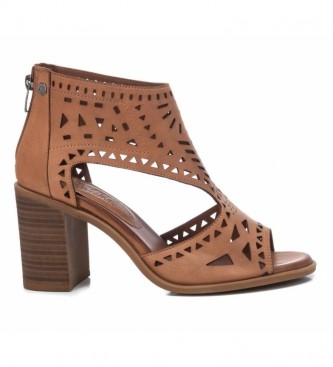 Comprar Carmela Botines de piel 067760 marrón -altura tacón 8cm- -  Esdemarca Store fashion, footwear and accessories - best brands shoes and  designer shoes
