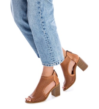 Carmela Lederen sandalen 160646 bruin -Helphoogte 9cm