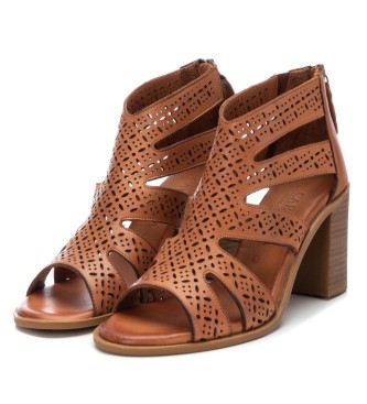 Carmela Lederen sandalen 160694 bruin -Helphoogte 9cm