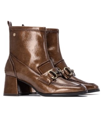Carmela Botins 162538 castanhos