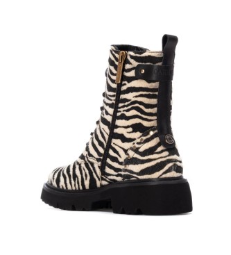 Carmela Botins 162665 branco