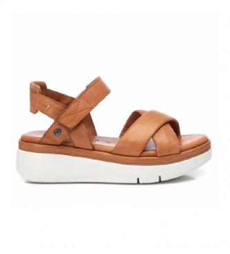 Carmela Brown leather sandals with crossed straps -Height 5cm heel