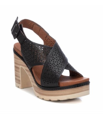 Carmela Zwarte lederen sandalen met gekruiste bandjes -Hoogte hak 9cm