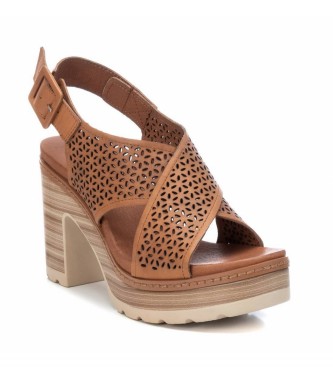 Carmela Brown leather sandals with crossed straps -Height heel 9cm