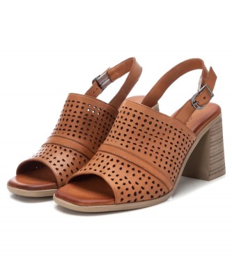 Carmela Lederen sandalen 160651 bruin -Helphoogte 9cm