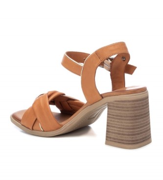 Carmela Lederen sandalen 160791 bruin -Helphoogte 8cm