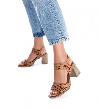 Carmela Lederen sandalen 160792 bruin -Helphoogte 8cm