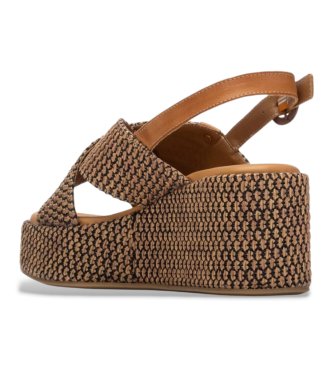 Carmela Sand�lias 163234 castanhas