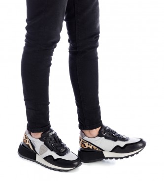 Carmela Sneakers 160137 bianche, nere, multicolori