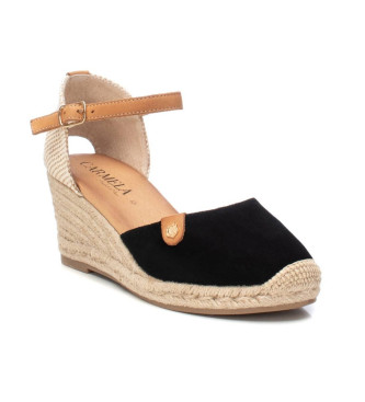 Carmela Skórzane sandały161618 czarne -Wysokość klina 7cm