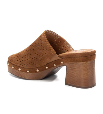 Carmela Leather clogs 162220 brown