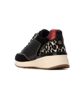Carmela Zapatillas de piel 162441 negro