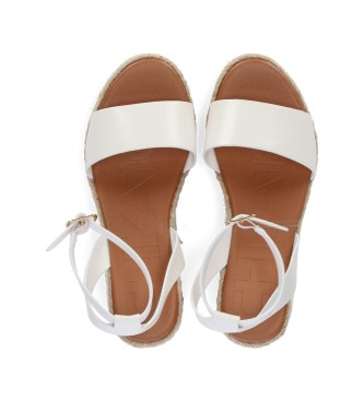 Chika10 Amina White Sandals