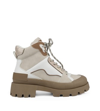 Chika10 Flapa 04 Beige Ankle Boots