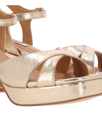 Chika10 Sandalen Flora 23 goud -Helphoogte 7cm