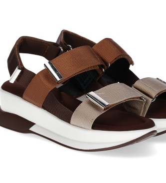 Chika10 Sandals NEW AGORA 21 brown - Height 5cm wedge