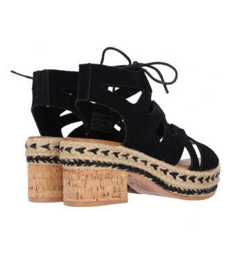 Chika10 Amina 03 Black leather sandals