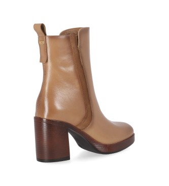 Chika10 Kate 01 Bottines en cuir taupe